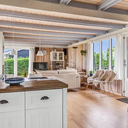 Nielsine - 250m From The Sea By Interhome Hejls