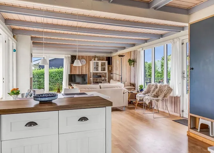 Nielsine - 250m From The Sea By Interhome Hejls