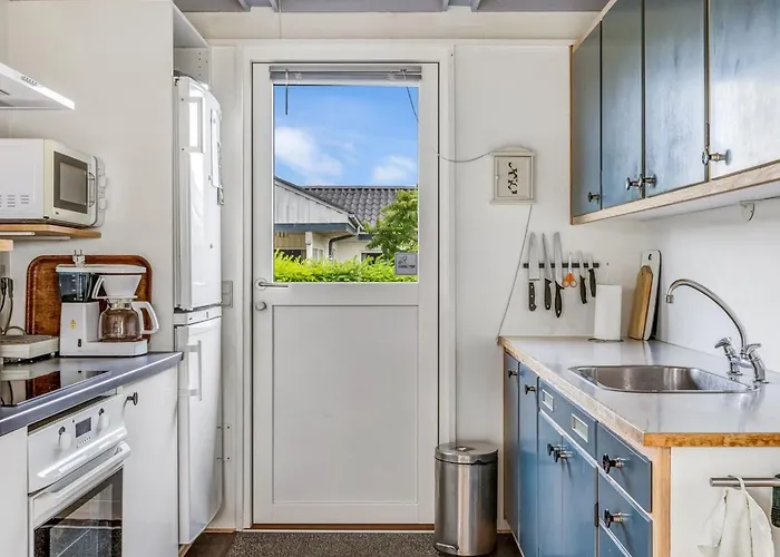 Nielsine - 250m From The Sea By Interhome Hejls