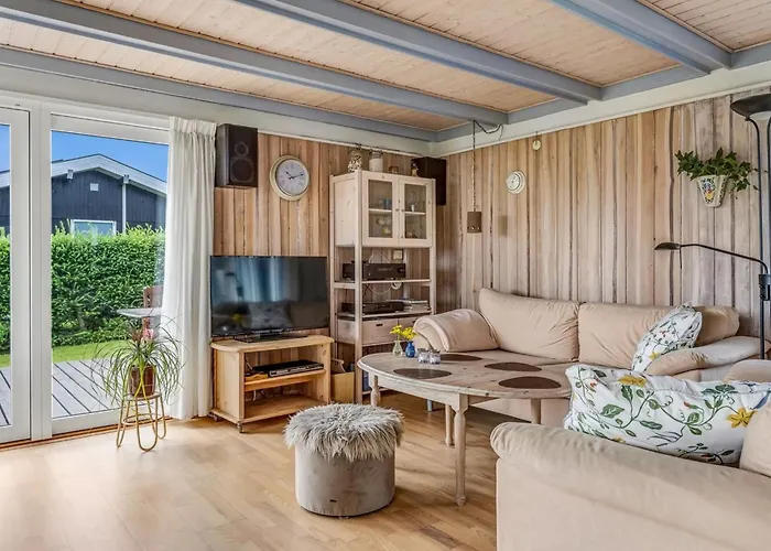 Nielsine - 250m From The Sea By Interhome *